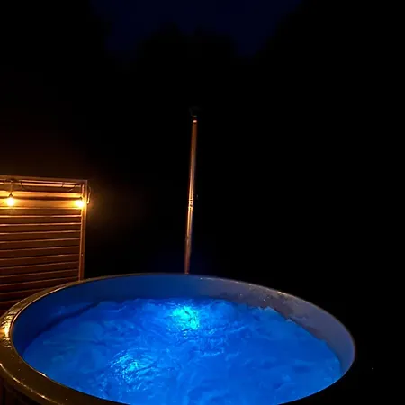Hébergement de vacances Dom Na Brzegu Ciszy Sauna, Balia *